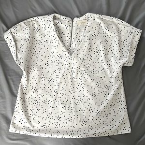 Mellóday top size medium, only worn a handful of times. Excellent condition.